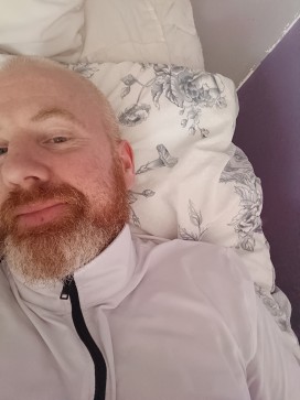 Teddy , 39, Ireland
