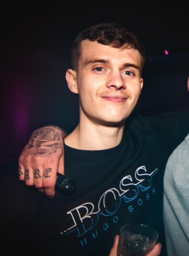 Neo, 24, United Kingdom