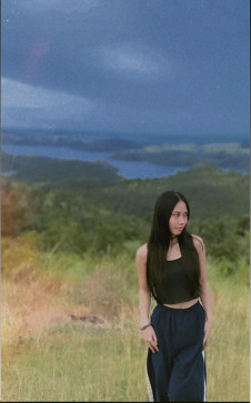 Yna , 20, Philippines