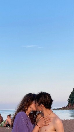 Iaolis, 18, United States