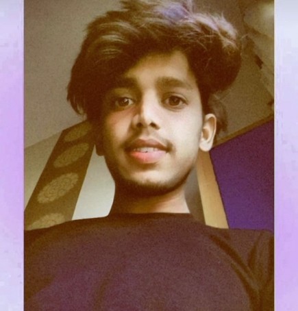 Laadla_shayar_, 18, India