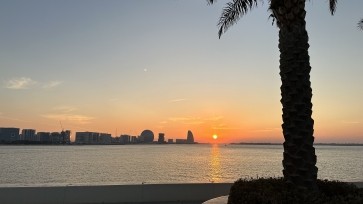 Ella, 18, United States