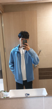 Grim, 21, South Korea