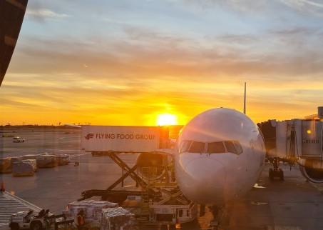 Noname , 33, United States