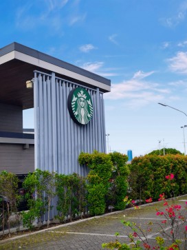 Kapeeeee, 26, Philippines