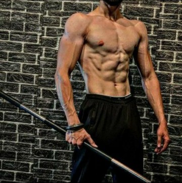 PB Amanjot Singh , 27, India