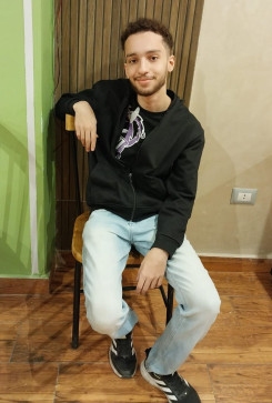 Nezar, 18, Egypt