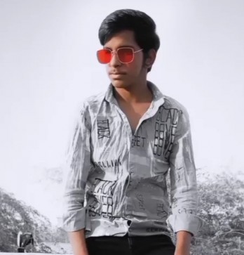 Iam Karan, 19, India