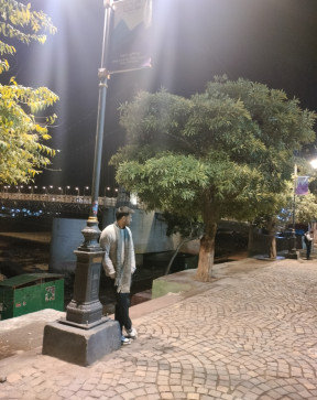 Hail-Fellow, 27, India