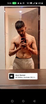 Daksh Roy, 27, India