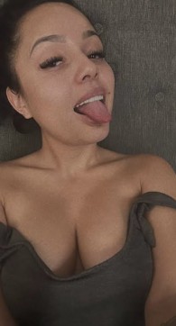 Sandra, 24, United States