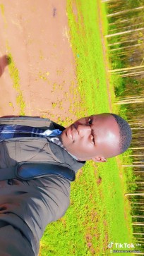 VAN V BENON, 28, Uganda