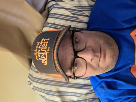 Eunuch8876, 23, United States