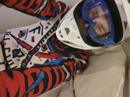 Juancarloscrux, 19, United States