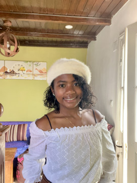 Melody, 21, Madagascar