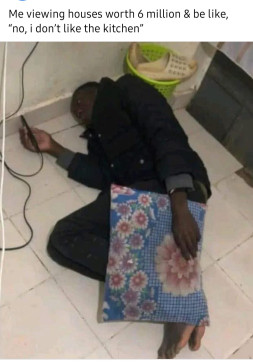 Banana, 32, Philippines