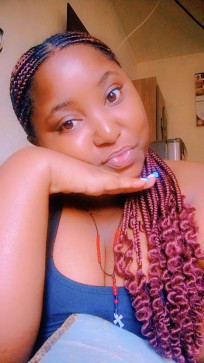 Caroline, 28, Uganda