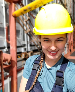 Teagan Mandel, 33, United States