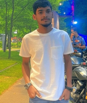 Arehh Sjsh, 18, India