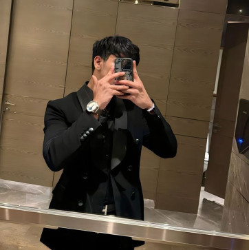 UNCOMMON DUDE, 20, India