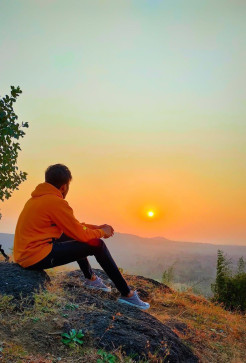 Lucky Bandhe, 18, India