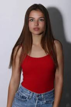 Papdi Vivien Roxaac, 18, Hungary