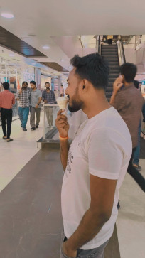 Jeff Hater, 30, India