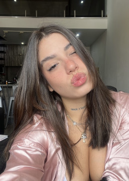 Isabelly, 21, Brazil