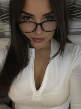 Ailina, 18, United States