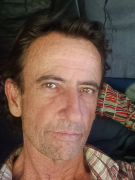 James, 54, Australia