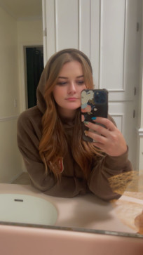 Em, 28, United States