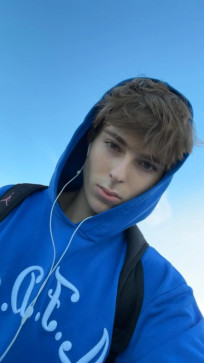 Mr Long Dong, 26, Germany