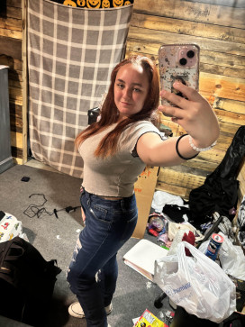 Mady Lunes, 18, United States