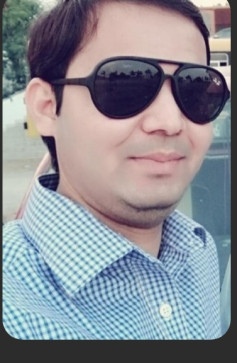 Azmat, 40, Saudi Arabia