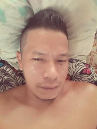 Phyru Axeman, 31, Philippines
