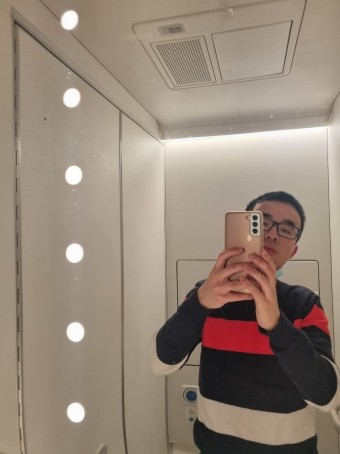 Henry, 27, Australia