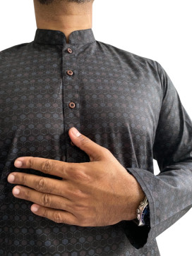 Hashaaan, 28, Sri Lanka