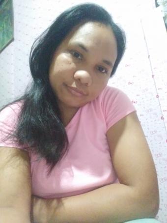 Emely Corpin, 51, Philippines