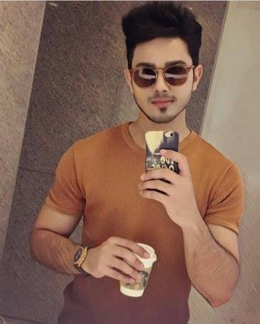 Casanova, 23, India