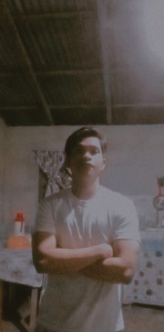 Jayr, 26, Philippines