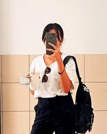 Stephanie, 18, Philippines