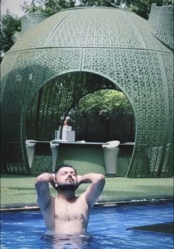 Bunny9909, 29, India