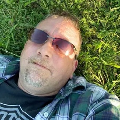 Bo, 44, United States