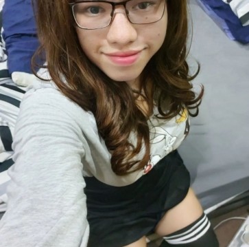 Glyza, 22, United Kingdom