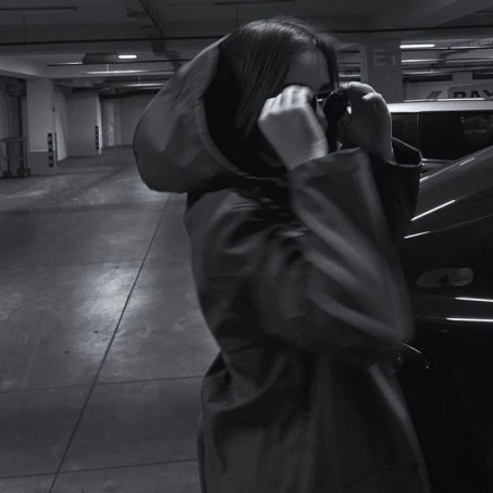 Che G, 30, Philippines