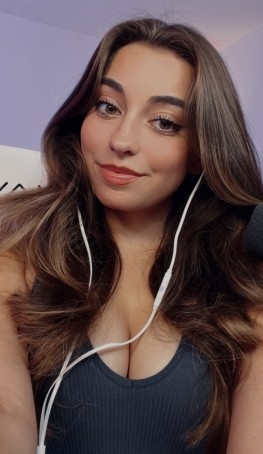 Latina, 19, Argentina